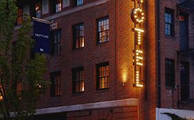 Neptune, An Ash Hotel